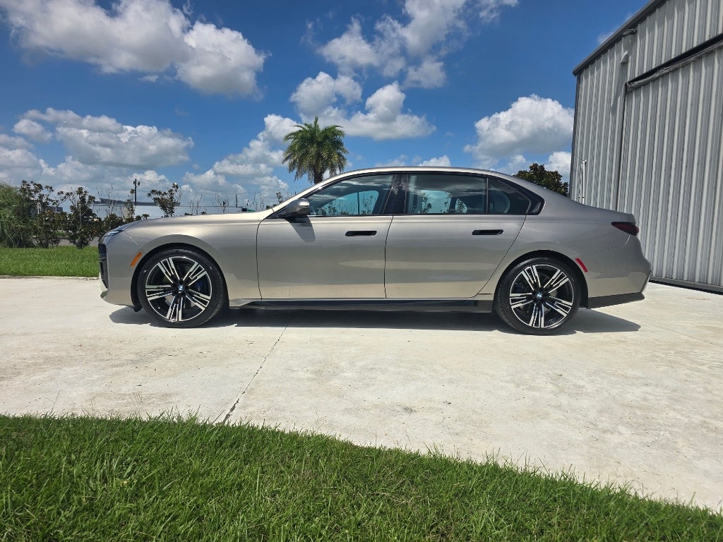 bmw 7 series 2024 WBA23EH07RCS10993 image bmw 7 series 2024 WBA23EH07RCS10993 image